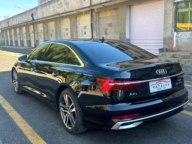 Audi A6L — Фото автомобиля 11