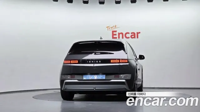 Hyundai Ioniq 5 — Фото автомобиля 4