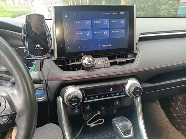 Toyota RAV4 Rongfang Dual Engine E+ — Фото автомобиля 12