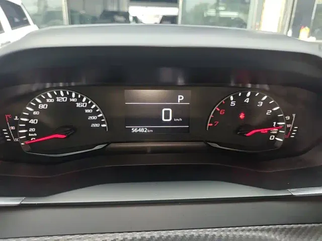 Peugeot 2008 — Фото автомобиля 11