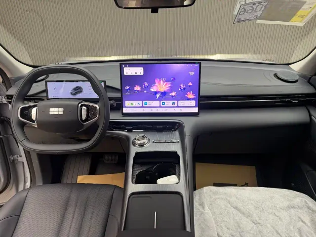 Geely Galaxy E5 — Фото автомобиля 8