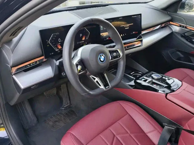 BMW i5 — Фото автомобиля 6