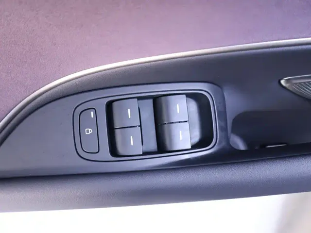 Xiaomi SU7 — Фото автомобиля 17