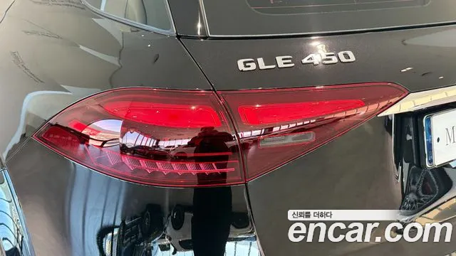 Mercedes-Benz GLE-Class — Фото автомобиля 13