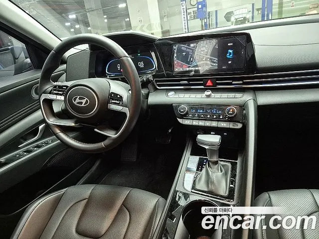 Hyundai Avante CN7 — Фото автомобиля 10