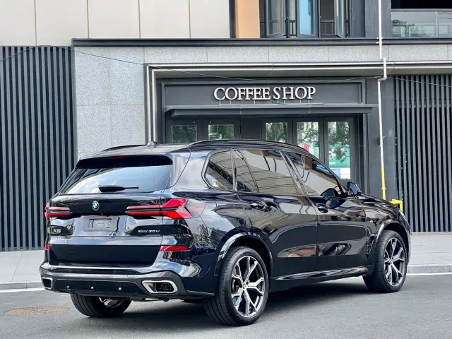 BMW X5 — Фото автомобиля 7