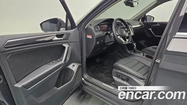Volkswagen Tiguan Tiguan 2 поколение 2.0 TDI Prestige — Фото автомобиля 8