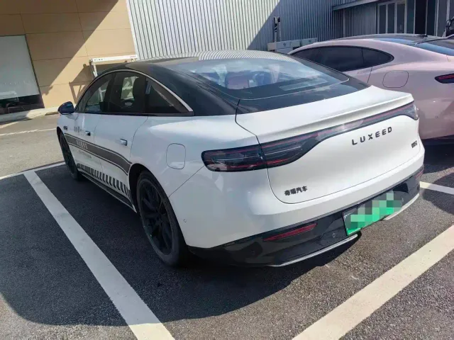 Luxeed S7 — Фото автомобиля 3