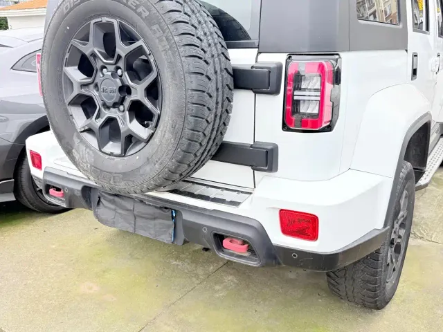 BAIC BJ40 — Фото автомобиля 12