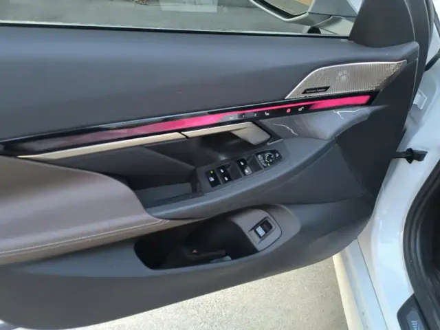 BMW 5 Series — Фото автомобиля 7