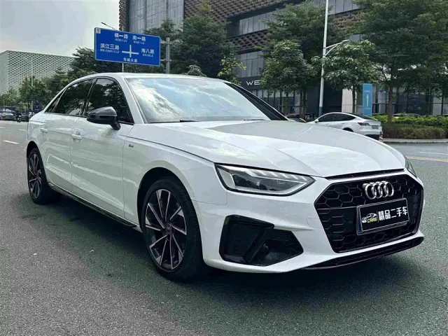 Audi A4L — Фото автомобиля 3