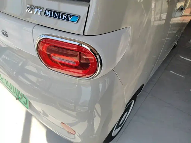 Wuling Hongguang Mini EV — Фото автомобиля 7
