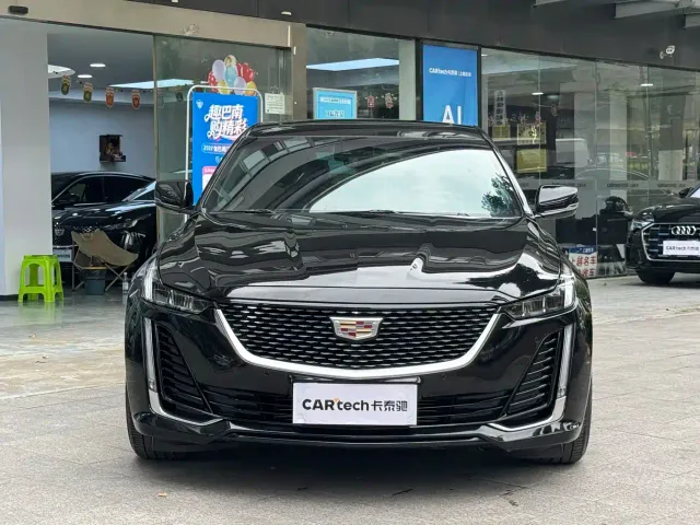 Cadillac CT5 — Фото автомобиля 14