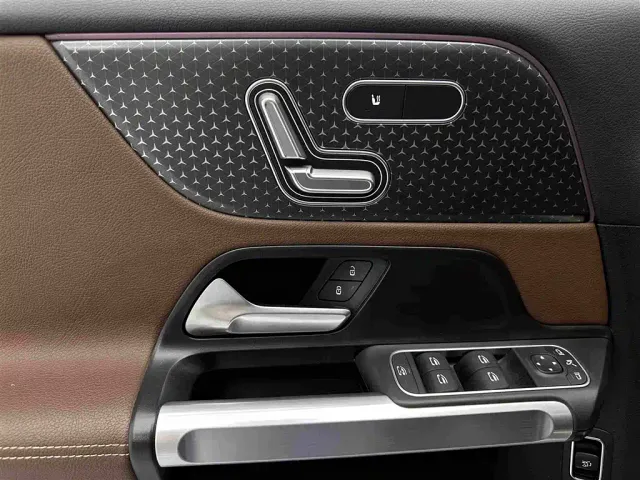 Mercedes-Benz GLB-Class — Фото автомобиля 24