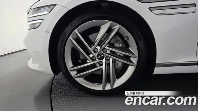 Genesis G80 RG3 — Фото автомобиля 5