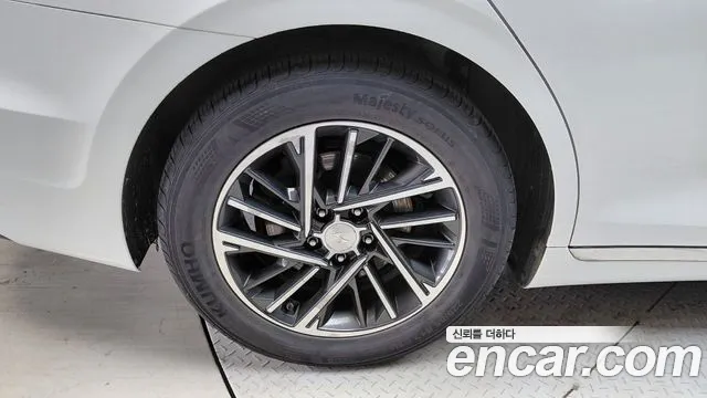 Hyundai Grandeur Grandeur (New) — Фото автомобиля 5