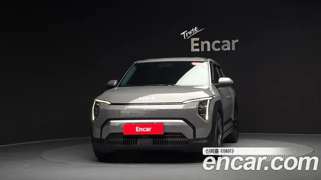 Kia EV3 — Фото автомобиля 2