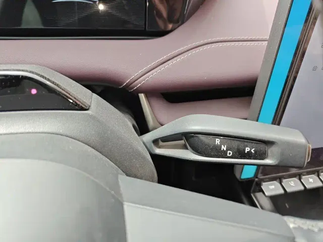 Xiaomi SU7 — Фото автомобиля 6