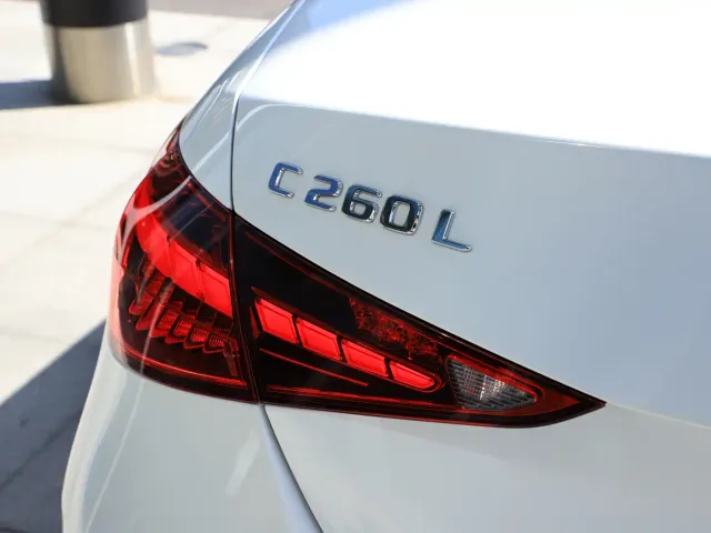 Mercedes-Benz C-Class — Фото автомобиля 16