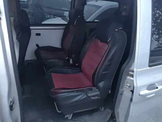 Wuling Hongguang V — Фото автомобиля 16
