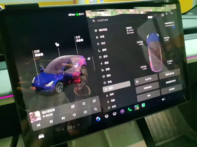 Tesla Model Y — Фото автомобиля 7