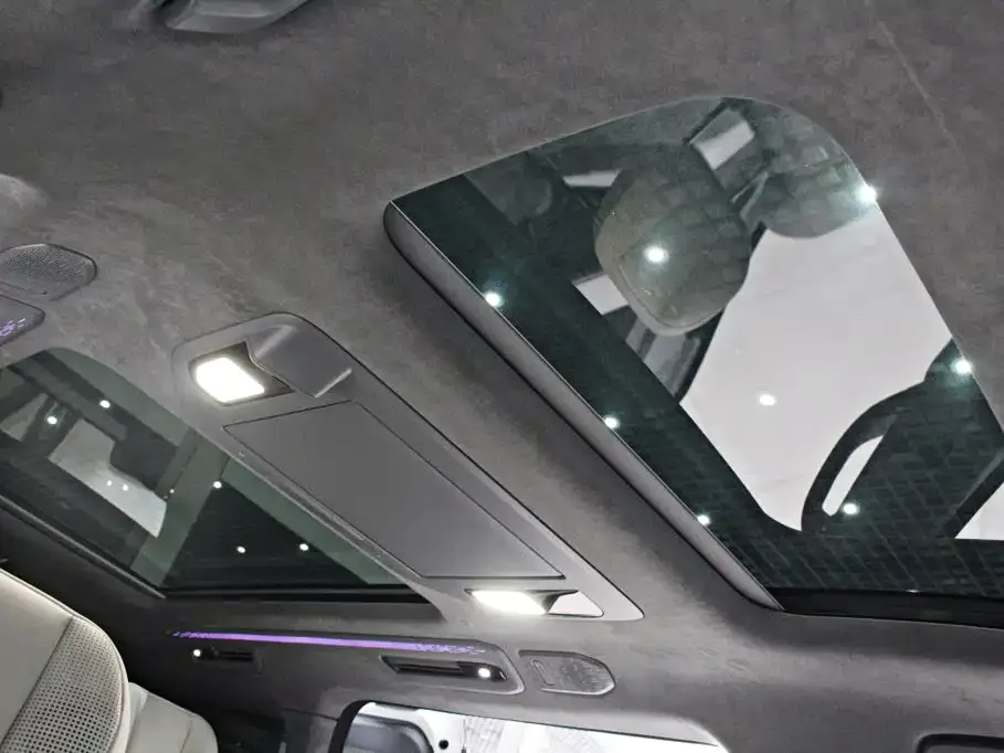ZEEKR Zeekr 009 2024 7-Seat Aisle AWD Version 108kWh — Фото автомобиля 8
