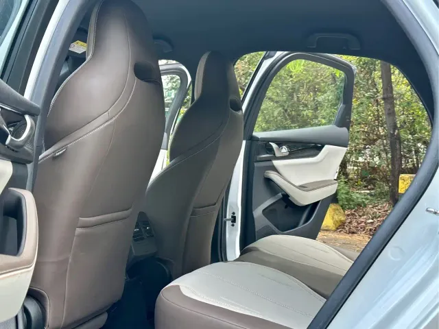 BYD Qin PLUS — Фото автомобиля 10