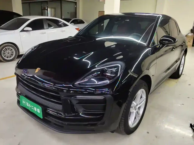 Фотография автомобиля — Porsche Macan