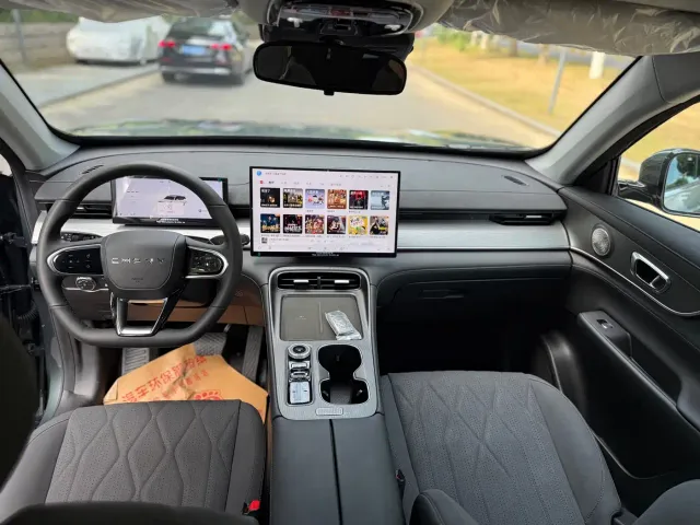 Chery Tiggo 8 PLUS C-DM — Фото автомобиля 6