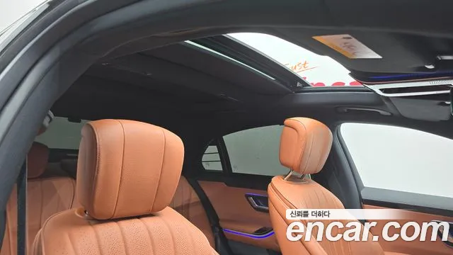 Mercedes-Benz S-Class — Фото автомобиля 16