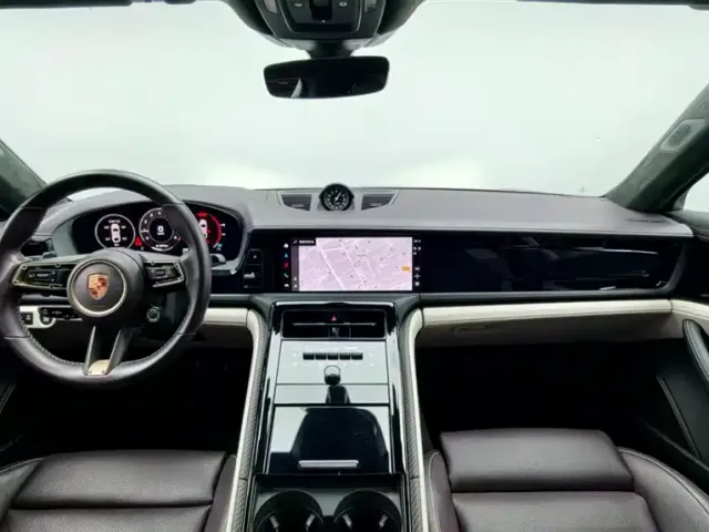 Porsche Panamera — Фото автомобиля 10