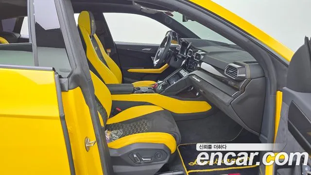 Lamborghini Urus — Фото автомобиля 18
