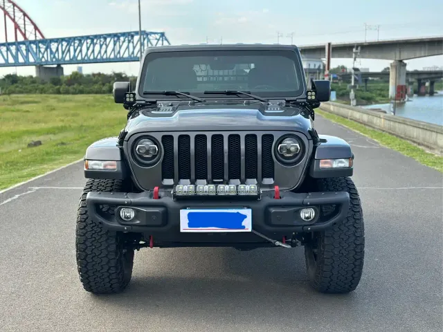 Jeep Wrangler — Фото автомобиля 2