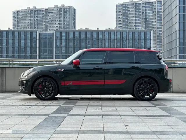 MINI JCW CLUBMAN — Фото автомобиля 4