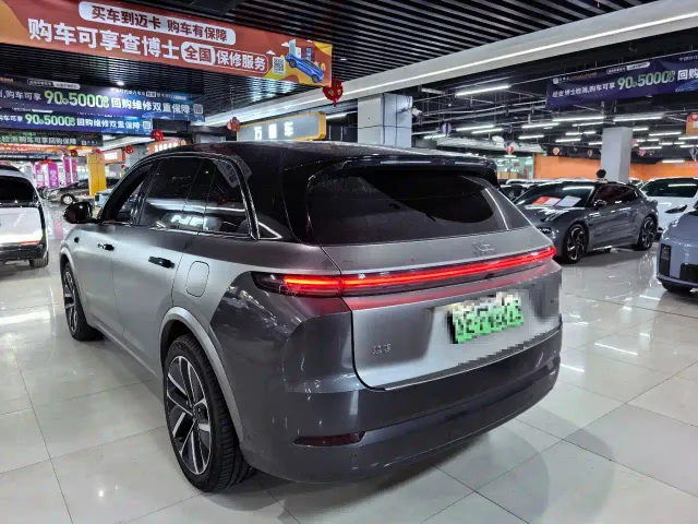 Li Auto L7 — Фото автомобиля 8