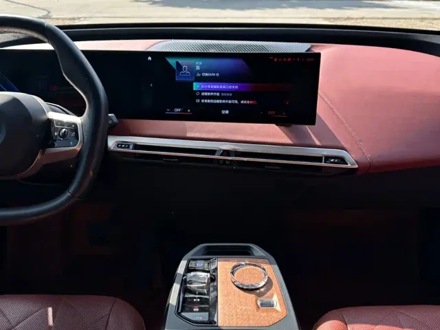 BMW iX M60 — Фото автомобиля 18