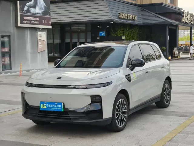 Фотография автомобиля — Leapmotor B10
