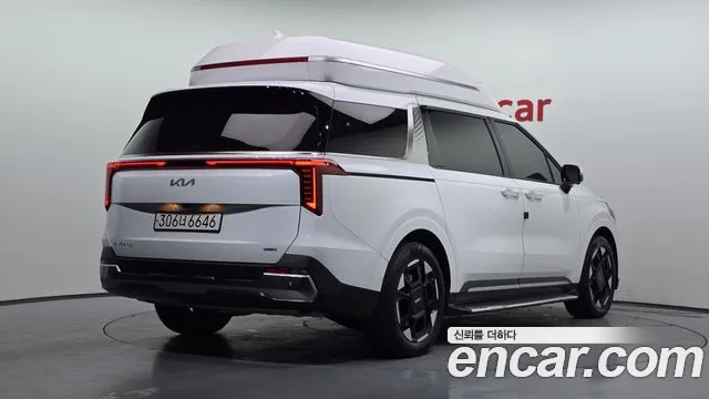 Kia Carnival — Фото автомобиля 2