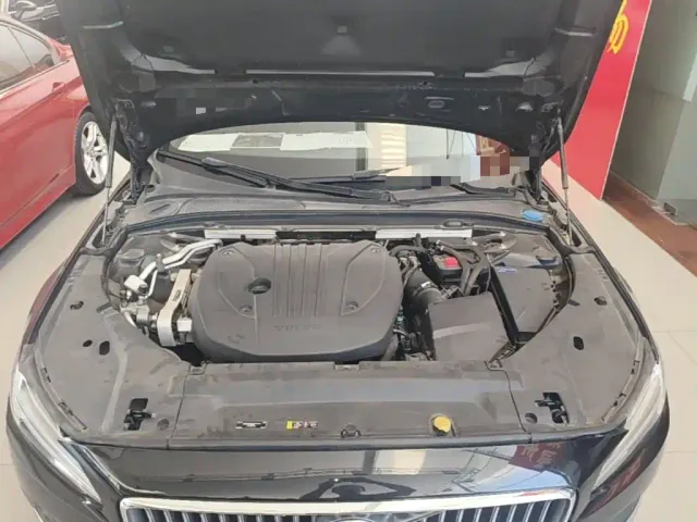 Volvo S90 — Фото автомобиля 19