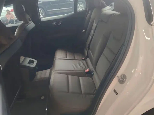 Volvo S60 — Фото автомобиля 16