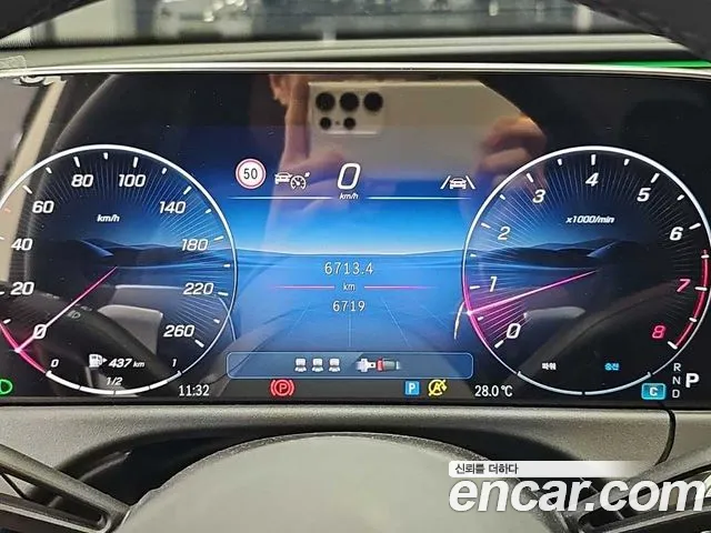 Mercedes-Benz E-Class — Фото автомобиля 6