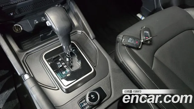 KG_Mobility_Ssangyong Rexton Новый Rexton Sport Khan Дизель 2.2 4WD — Фото автомобиля 9