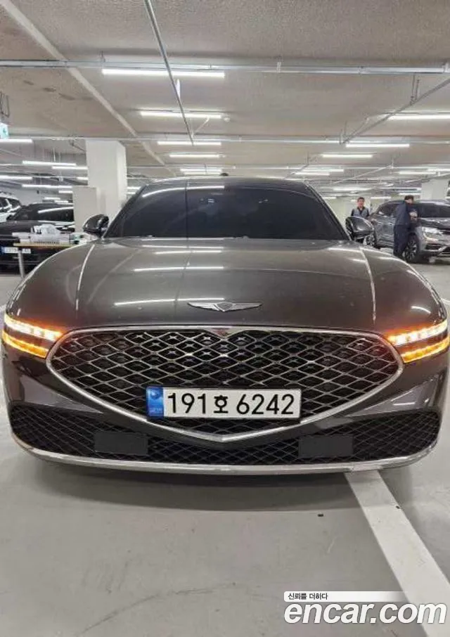 Фотография автомобиля — Genesis G90 RS4
