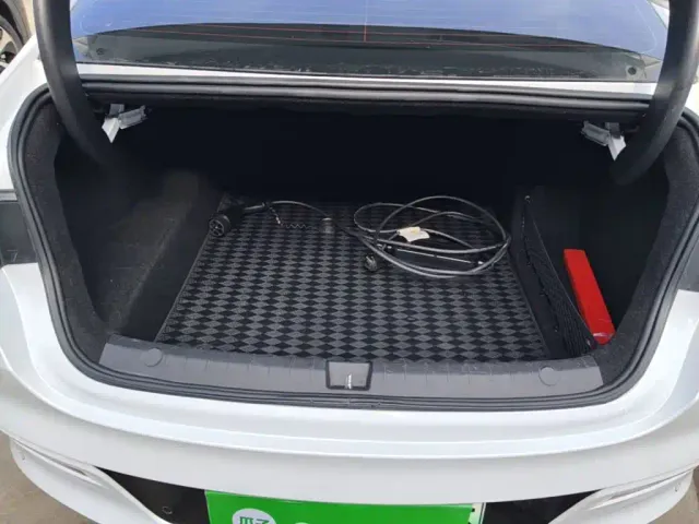 BYD Qin PLUS — Фото автомобиля 18