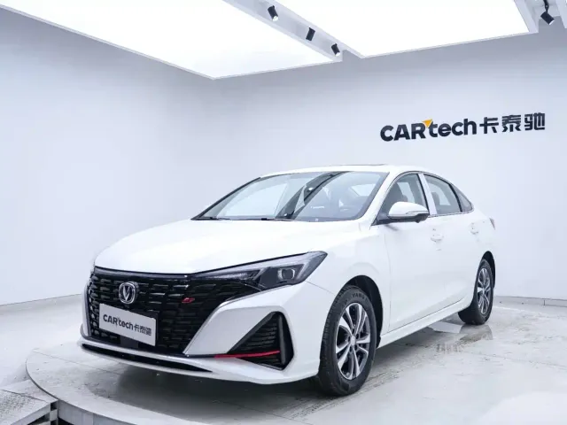 Changan Eado — Фото автомобиля 8