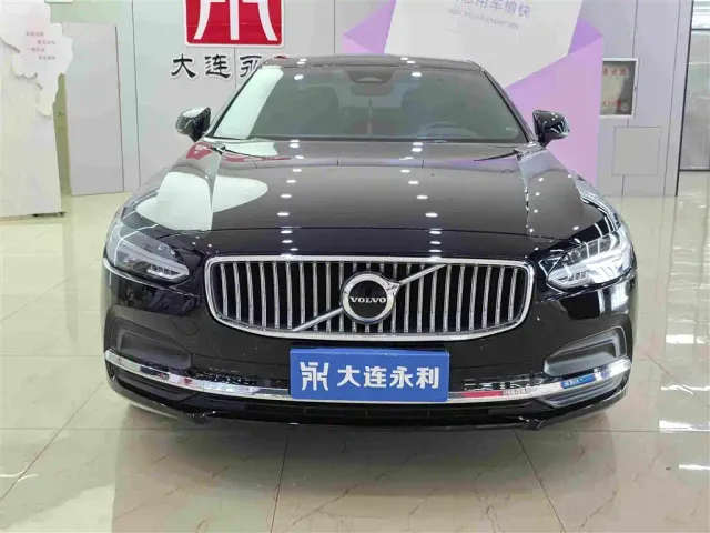 Volvo S90 — Фото автомобиля 2