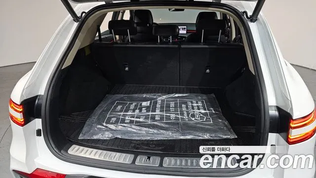 Genesis GV70 2.5T Бензин 2WD — Фото автомобиля 20