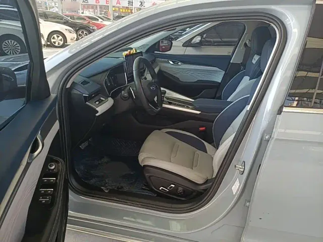 Geely Xingrui — Фото автомобиля 15