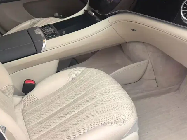 Mercedes-Benz EQS SUV — Фото автомобиля 7
