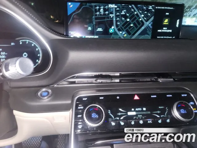 Genesis GV80 — Фото автомобиля 3
